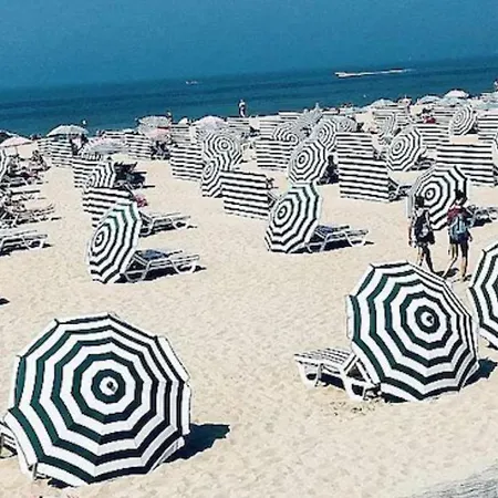 Luxury 310 - Adults Only *