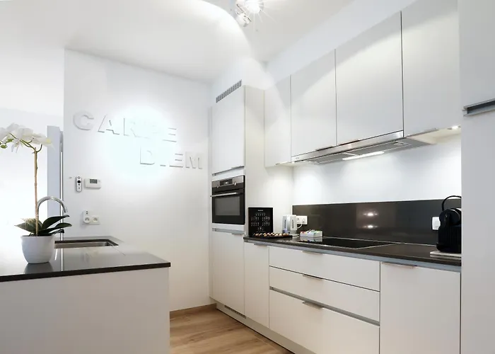 Luxury 310 - Adults Only *